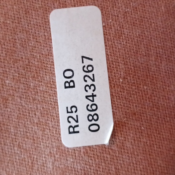 Dooney & Bourke ~ All Weather Leather Crossbody Bag - Picture 12 of 13